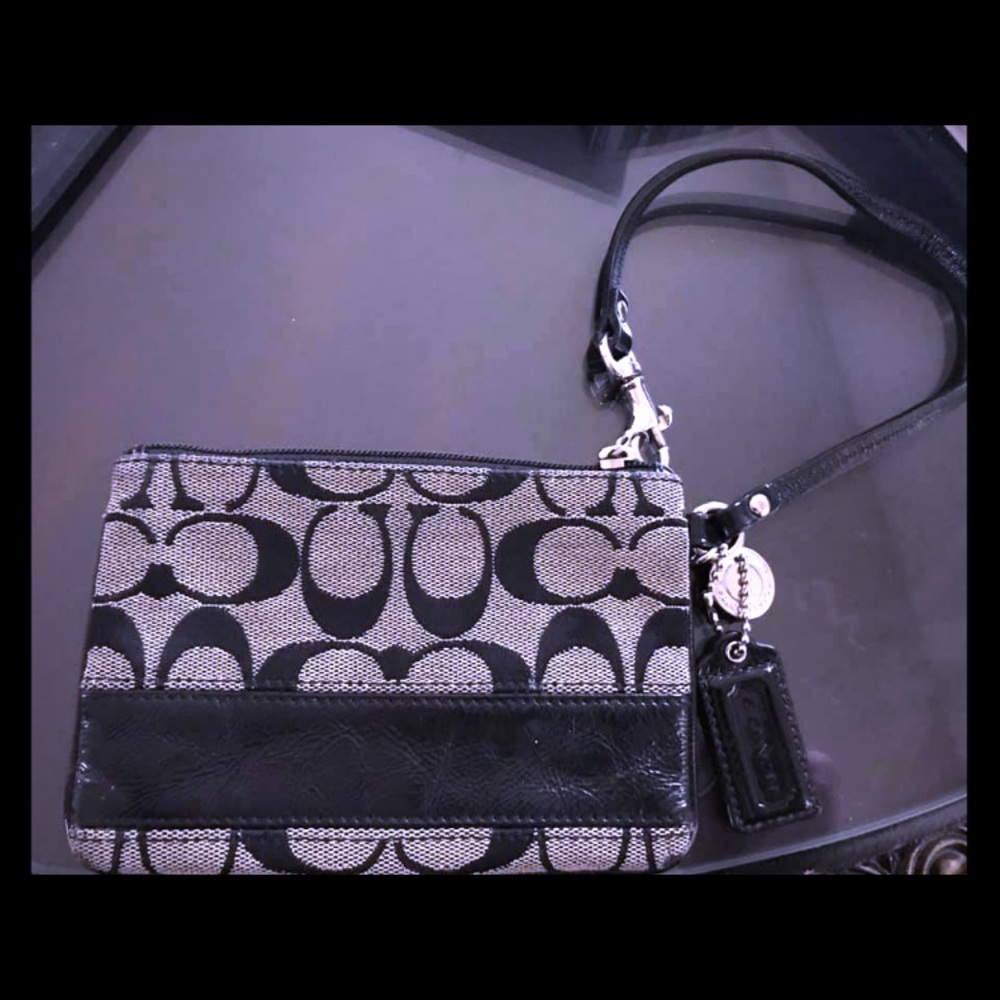 Wristlet